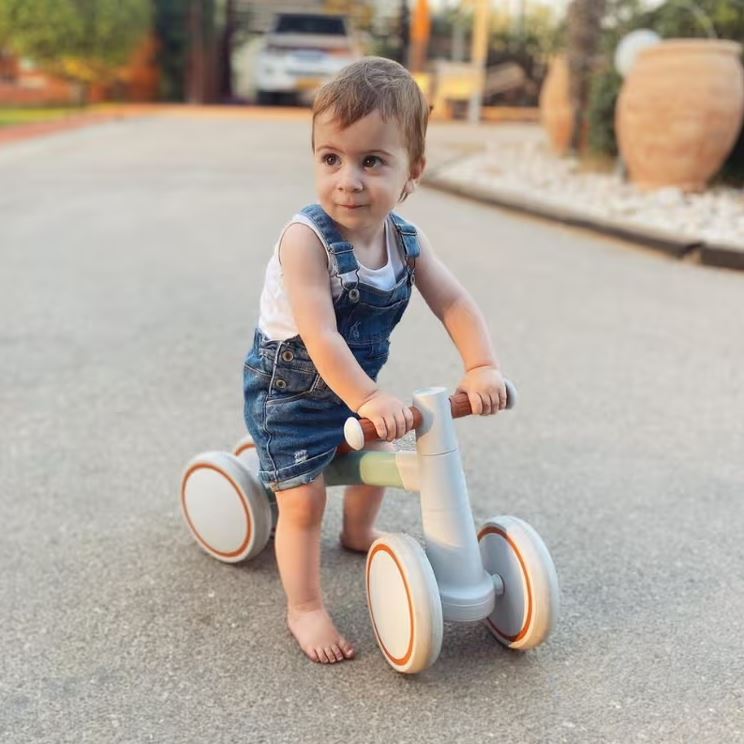 Vélo d’équilibre bébé