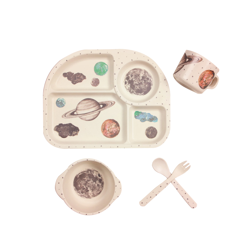 Coffret Repas Bébé Motif Nuage – Assiette, Bol, Tasse & Couverts pour Enfant