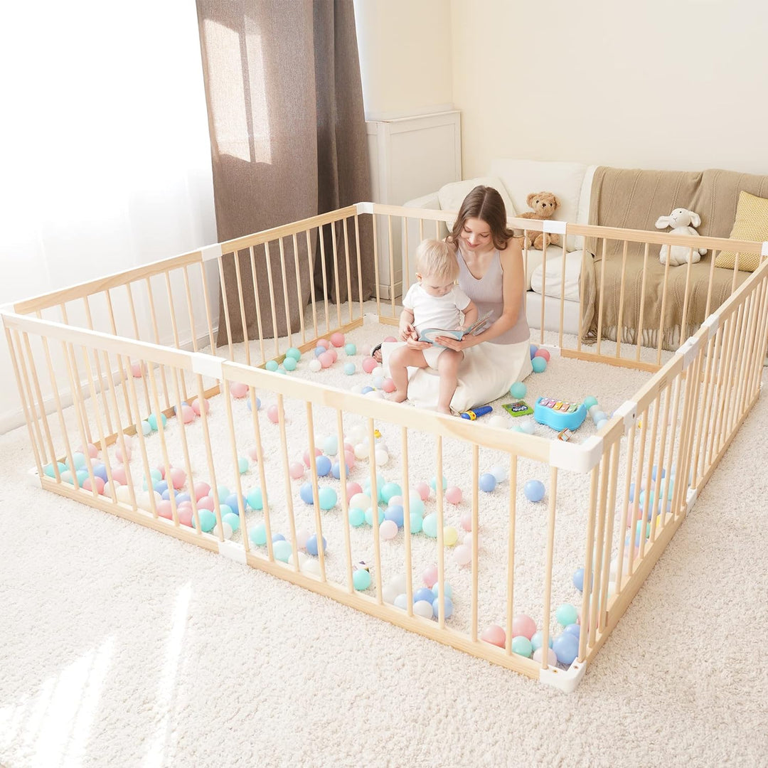 Parc pour bébé en bois naturel avec panneaux pliables