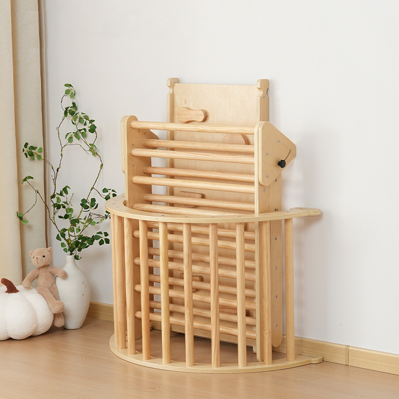 Structure d'escalade en bois pour bébé
