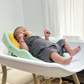 Table à langer et baignoire pour bébé 2 en 1