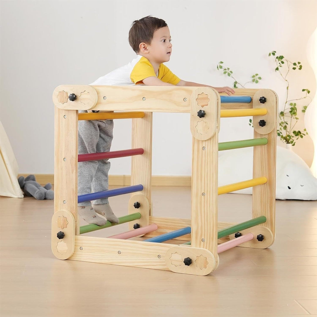 Structure d'escalade en bois pour bébé