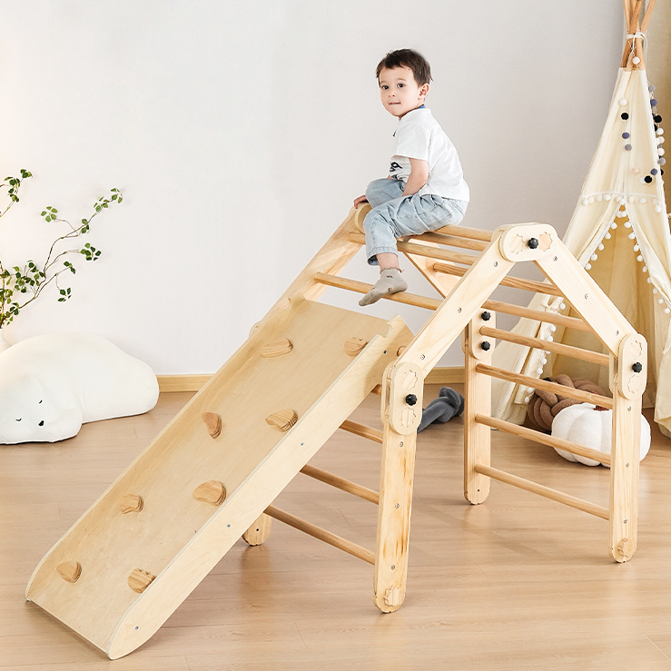 Structure d'escalade en bois pour bébé