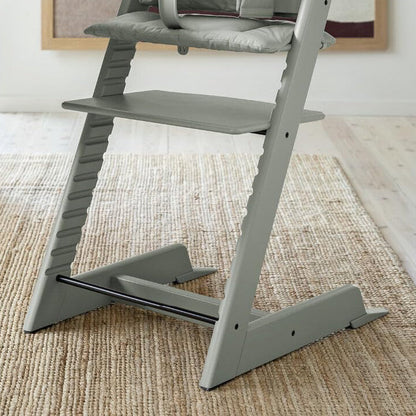 Chaise réglable pour enfants de tous âges, idéale pour s'asseoir et jouer.