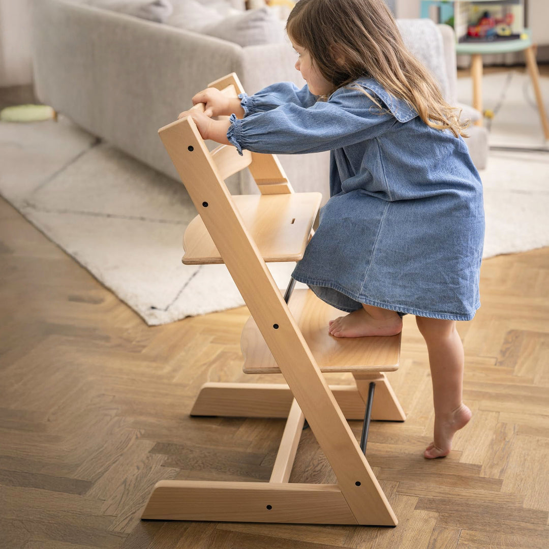 Chaise réglable pour enfants de tous âges, idéale pour s'asseoir et jouer.