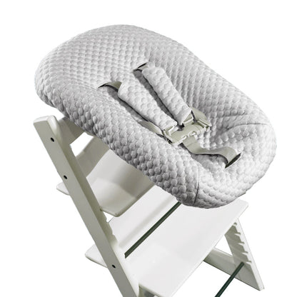 Chaise réglable pour enfants de tous âges, idéale pour s'asseoir et jouer.