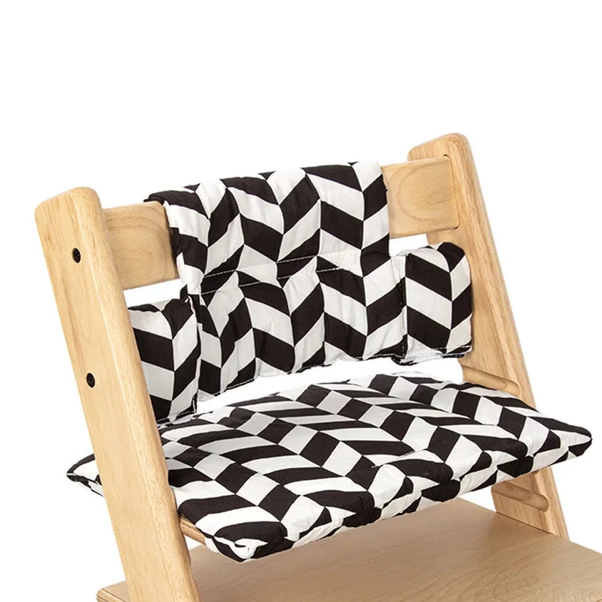 Chaise réglable pour enfants de tous âges, idéale pour s'asseoir et jouer.