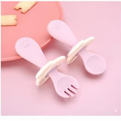 Set de Couverts d’Apprentissage en Silicone pour Bébé – Cuillère et Fourchette avec Anneau de Sécurité