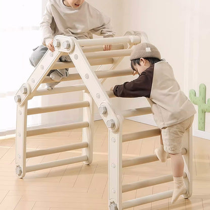 Structure d’escalade modulable et pliable avec table et tableau