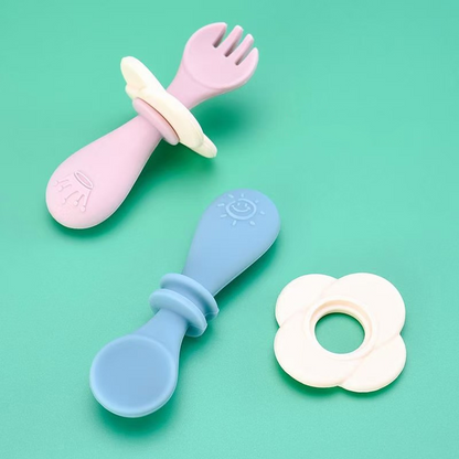 Set de Couverts d’Apprentissage en Silicone pour Bébé – Cuillère et Fourchette avec Anneau de Sécurité