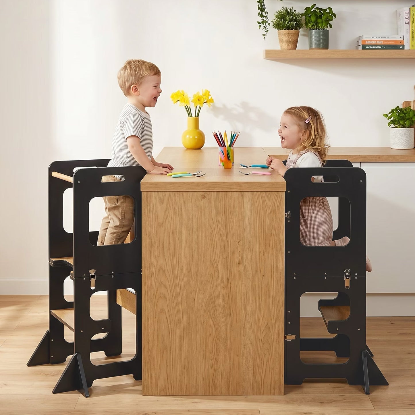 Tour d’apprentissage convertible avec tableau noir et table