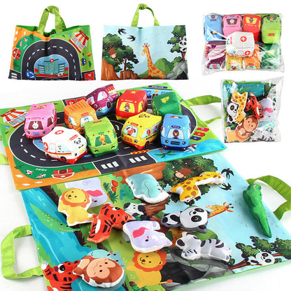 Voitures en peluche sensorielles 2-en-1 avec tapis de jeu et sac de transport – Jouets de voyage pour enfants