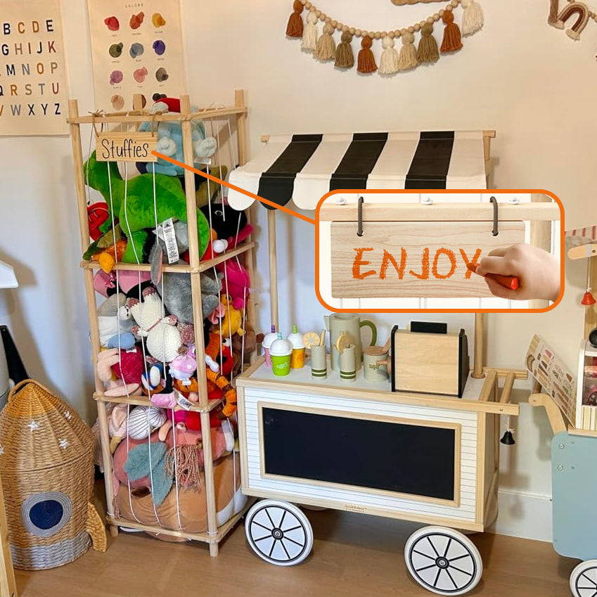 Rangement vertical en pin pour peluches avec cordons élastiques