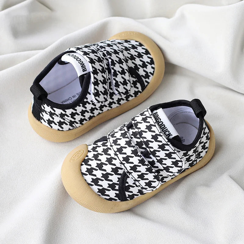 Chaussures Respirantes Enfants à Scratch – Baskets Légères, Confortables & Faciles à Enfiler