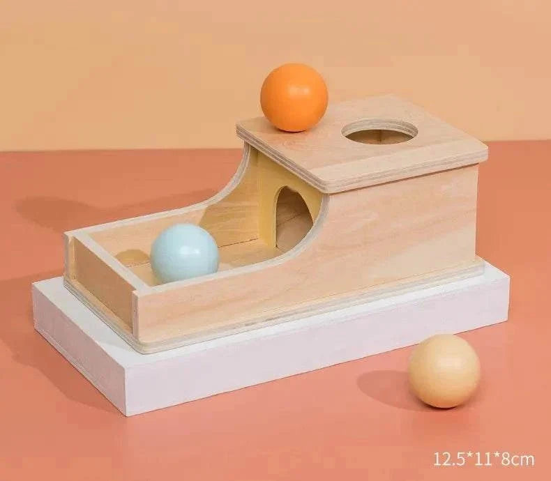 Boîte de permanence de l’objet Montessori en bois