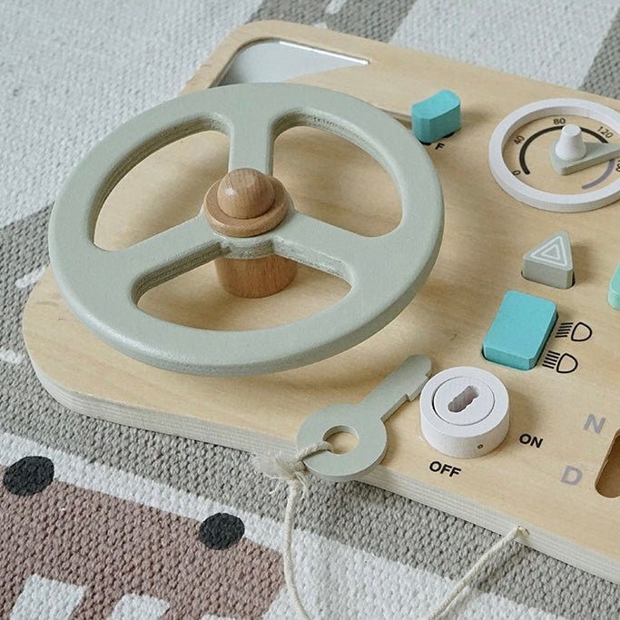 Tableau d’activités en bois sur le thème de la voiture – 2 à 5 ans